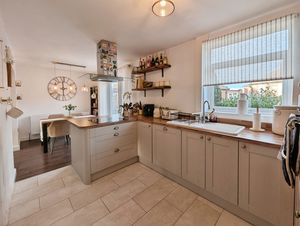 Photo 14- click for photo gallery